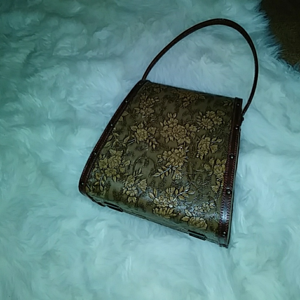 Pocket Book - image 5